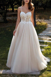 Sleeveless Sweep Train Tulle Wedding Dresses With Appliques Lace