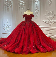 Sweetheart Red Sequined Luxury Ball Gown Quinceanera Dress