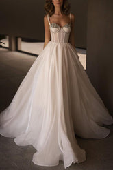 Sweetheart Sleeveless Organza Wedding Dresses With Rhinestone