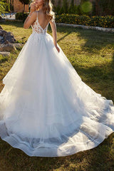 Sweetheart Sleeveless Sweep Train Tulle Wedding Dresses With Lace