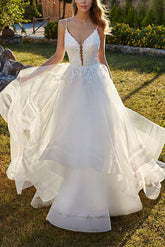 Sweetheart Sleeveless Sweep Train Tulle Wedding Dresses With Lace