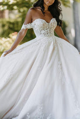 Sweetheart Sleeveless Sweep Train Wedding Dresses