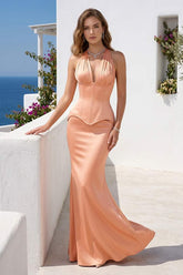 Trumpet/Mermaid Halter Sleeveless Floor-length Bridesmaid Dresses with Ruched & Pleats