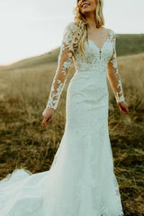 Trumpet/Mermaid V-neck Long Sleeves Tulle Lace Sweep Train Beach Wedding Dress With Appliques Lace