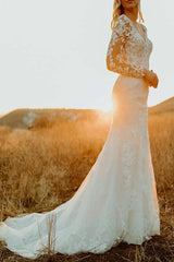 Trumpet/Mermaid V-neck Long Sleeves Tulle Lace Sweep Train Beach Wedding Dress With Appliques Lace