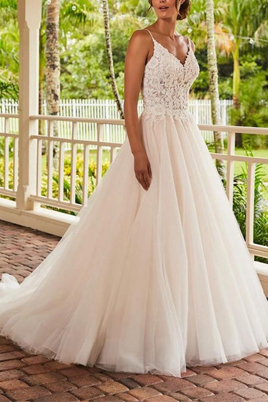 V-Neck Ball-Gown Wedding Dresses With Lace/Tulle Sweep Train and Appliques