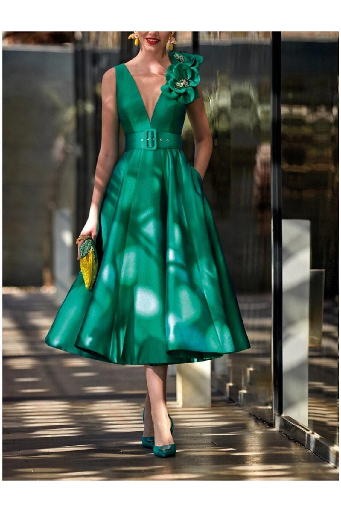 V-Neck Sleeveless A-Line Tea-Length Mother of the Bride Dress with Sash
