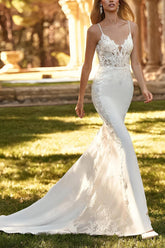 V-Neck Sleeveless Court Train Elegant Beach Wedding Dresses With Appliques Lace