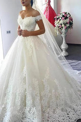 Vintage Ball-Gown Wedding Dresses Off-The-Shoulder Short Sleeves Tulle Lace Court Train