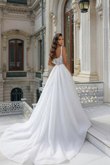 White A Line Wedding Dress Scoop Neck Corset Tulle Bridal Gown with Slit