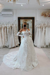 White Beach Wedding Dress A Line Strapless Sleeveless Cathedral Train Lace Bridal Gown With Appliques