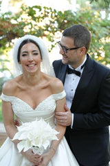 White Beach Wedding Dress Ball Gown Strapless Off The Shoulder Sleeveless Beaded Sweep Train Satin Bridal Gown