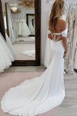 White Beach Wedding Dress Mermaid Strapless Off The Shoulder Sleeveless Chapel Train Satin Bridal Gown With Slit