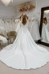 White Beach Wedding Dress Sweetheart A Line Spaghetti Strap Sleeveless Cathedral Train Satin Bridal Gown