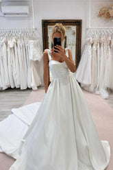 White Beach Wedding Dress Sweetheart A Line Spaghetti Strap Sleeveless Cathedral Train Satin Bridal Gown