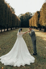 White Beach Wedding Dress Sweetheart Off The Shoulder Sleeveless Lace Ball Gown Tulle Bridal Gown With Appliques