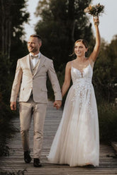 White Beach Wedding Dress V Neck Spaghetti Strap A Line Sweep Train Tulle Bridal Gown With Appliques