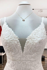 White Tulle Lace Appliques Beach Wedding Dress Mermaid Bridal Dress with Sweep Train