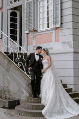 White Wedding Dress Column Sweetheart Sleeveless Lace Beaded Bridal Gown With Detachable Train