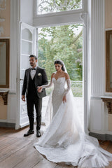 White Wedding Dress Column Sweetheart Sleeveless Lace Beaded Bridal Gown With Detachable Train