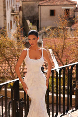 White Wedding Dress Mermaid Spaghetti Straps Lace Beaded Satin Chapel Train Bridal Gown With Appliques