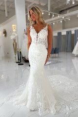 White Wedding Dress Mermaid Spaghetti Straps V Neck Lace Beaded Tulle Bridal Gown With Appliques
