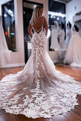 White Wedding Dress Mermaid V Neck Spaghetti Strap Lace Sleeveless Backless Cathedral Train Tulle Bridal Gown With Appliques