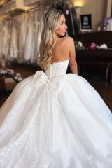White Wedding Dress Strapless A Line Sleeveless Floor Length Ball Gown Bridal Gown With Lace Bowknot