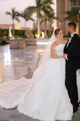 White Wedding Dress Strapless Beaded Ball Gown Sleeveless Cathedral Train Tulle Bridal Gown With Appliques