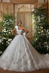 White Wedding Dress Sweetheart Ball Gown One Shoulder Sleeveless Cathedral Train Tulle Bridal Gown With Handmade Flowers