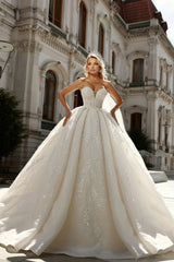 White Wedding Dress Sweetheart Sleeveless Sequined Beaded Ball Gown Long Tulle Bridal Gown