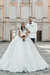 White Wedding Dress Sweetheart Spaghetti Strap Sequined Ball Gown Tulle Bridal Gown With Appliques