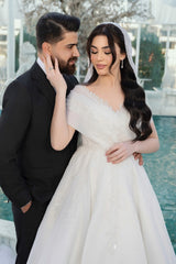 White Wedding Dress V Neck Off The Shoulder Sleeveless Sequined Long Chiffon Bridal Gown With Appliques