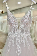 White Wedding Dress V Neck Spaghetti Strap A Line Sleeveless Tulle Bridal Gown With Appliques