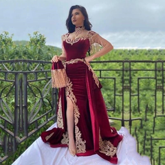 Burgundy Christmas Party Dress Lace Appliques Slit Velvet Evening Dress With Detachable Train