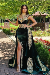 Green Velvet Evening Dress V Neck Lace Appliques Christmas Party Dress With Detachable Train