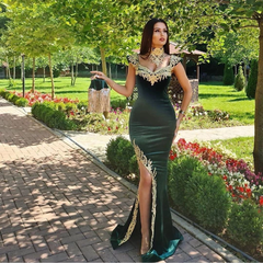 Green Velvet Evening Dress V Neck Lace Appliques Christmas Party Dress With Detachable Train