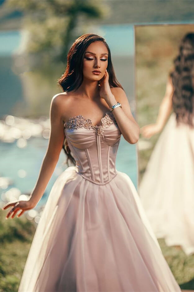 Charming Silver Long Evening Dress Off-the-Shoulder Sleeveless with Applique Tulle Pleats