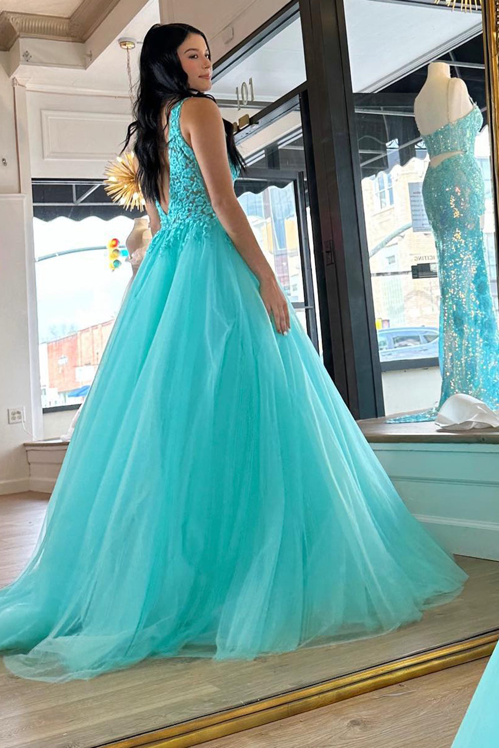 Tulle Deep V-Neck Sky Blue Long Prom Dress with Appliques