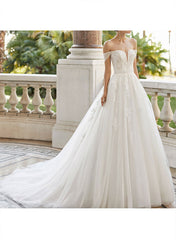 Off-The-Shoulder Ball-Gown Wedding Dresses With Short Sleeves Tulle Lace and Appliques