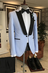 Stylish Light Blue Peaked Lapel Men's Prom Suit