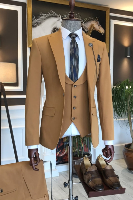 Chic Caramel Peaked Lapel 3-Piece Prom Suit