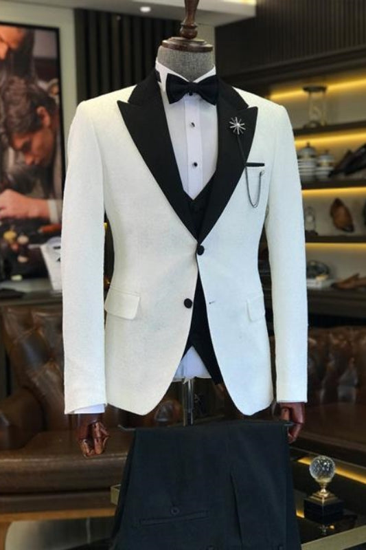 Stylish White Peaked Lapel 3-Piece Jacquard Prom Suit