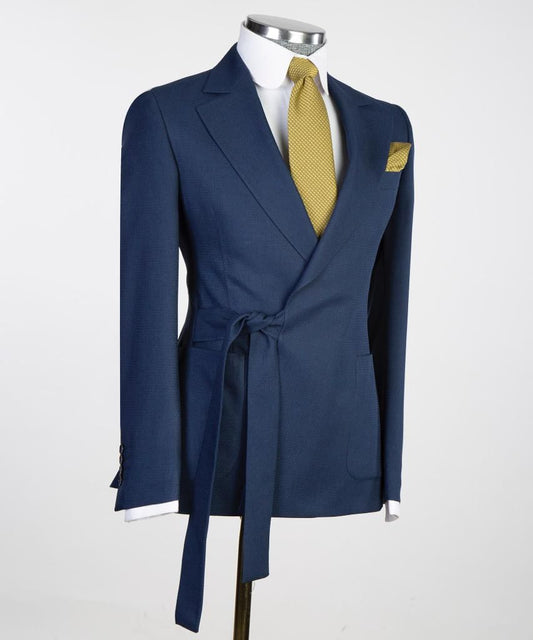 Navy Blue Two-Piece Notched Lapel Prom Suit