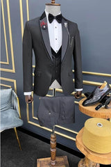 Chic Dark Gray Peaked Lapel 3-Piece Business Suit