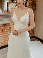 A-Line Chiffon Wedding Dresses With Court Train