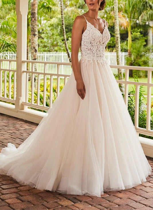 V-Neck Ball-Gown Wedding Dresses With Lace/Tulle Sweep Train and Appliques