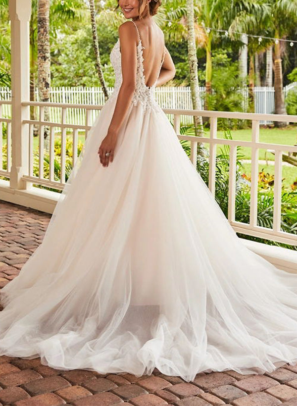 V-Neck Ball-Gown Wedding Dresses With Lace/Tulle Sweep Train and Appliques