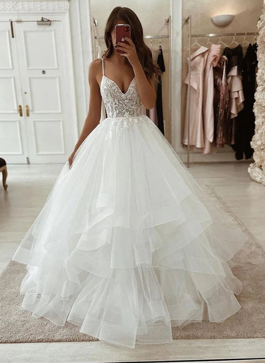 Ball-Gown V-Neck Sleeveless Classic Lace/Tulle Wedding Dress With Cascading Ruffles