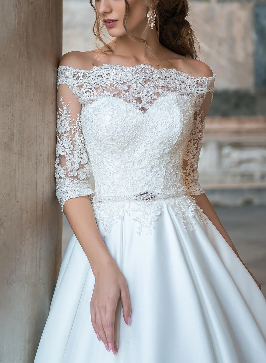 Off-The-Shoulder Ball-Gown Wedding Dresses With Sleeves